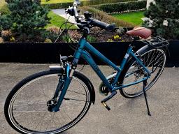 Neuwertiges Cube Touring - nur 1 km gefahren - Rechnung vorhanden: NP 699, - €